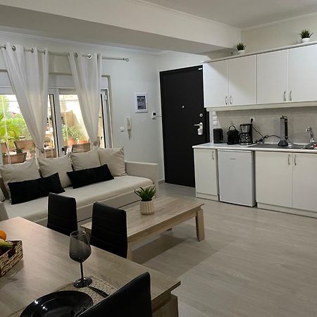 Triptolemus Stay Inn Елефсина Екстериор снимка