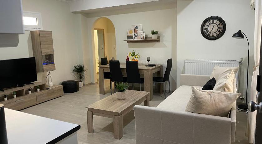 Triptolemus Stay Inn Елефсина Екстериор снимка